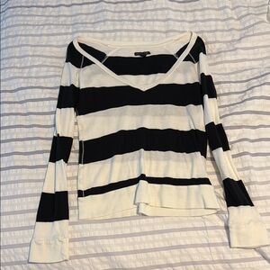 American Eagle Outfitters Black and White Asymmetrical Hoodie